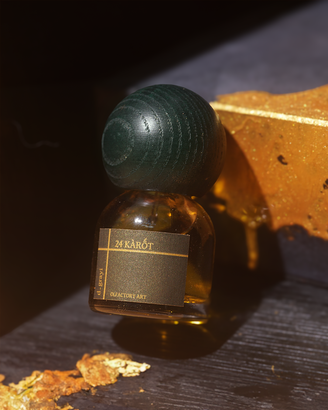 24KÀRỐT  [Carrot, Earth & Amber]