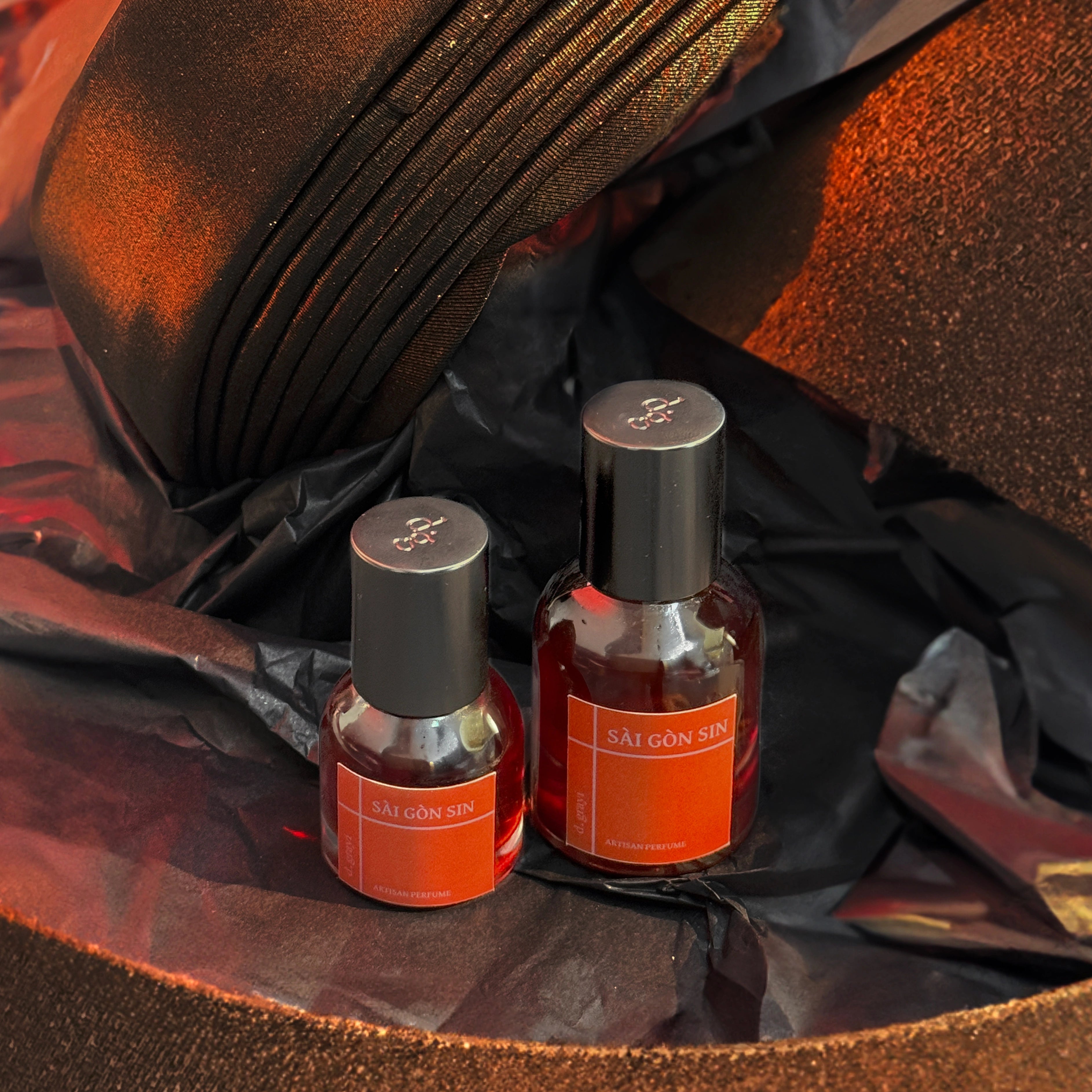 Sài Gòn Sin (Cinnamon, Oud & Tobacco)