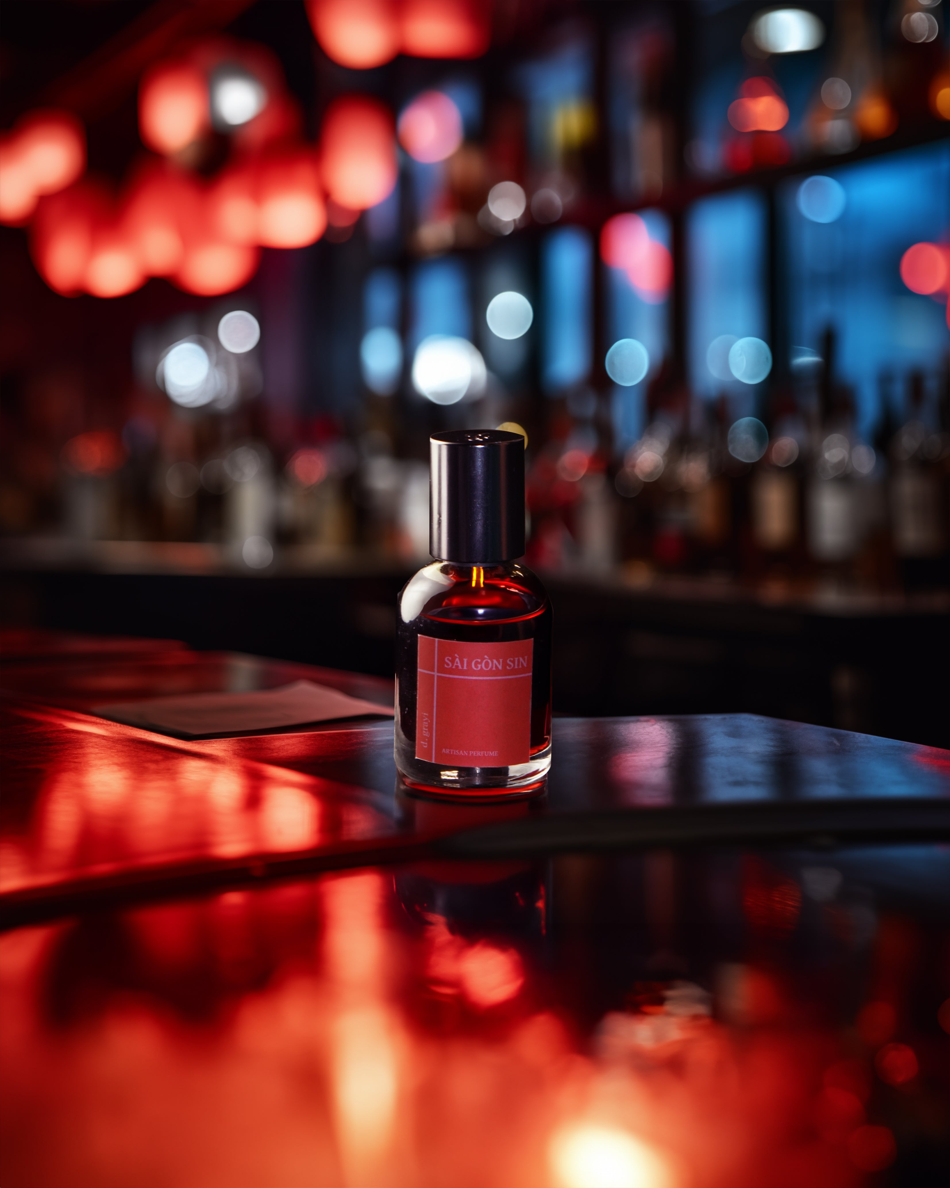 Sài Gòn Sin (Cinnamon, Oud & Tobacco)